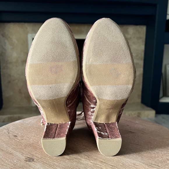 REPORT Whitney Blush pink crushed velvet sock boot block heel size 7.5 - Picture 9 of 13